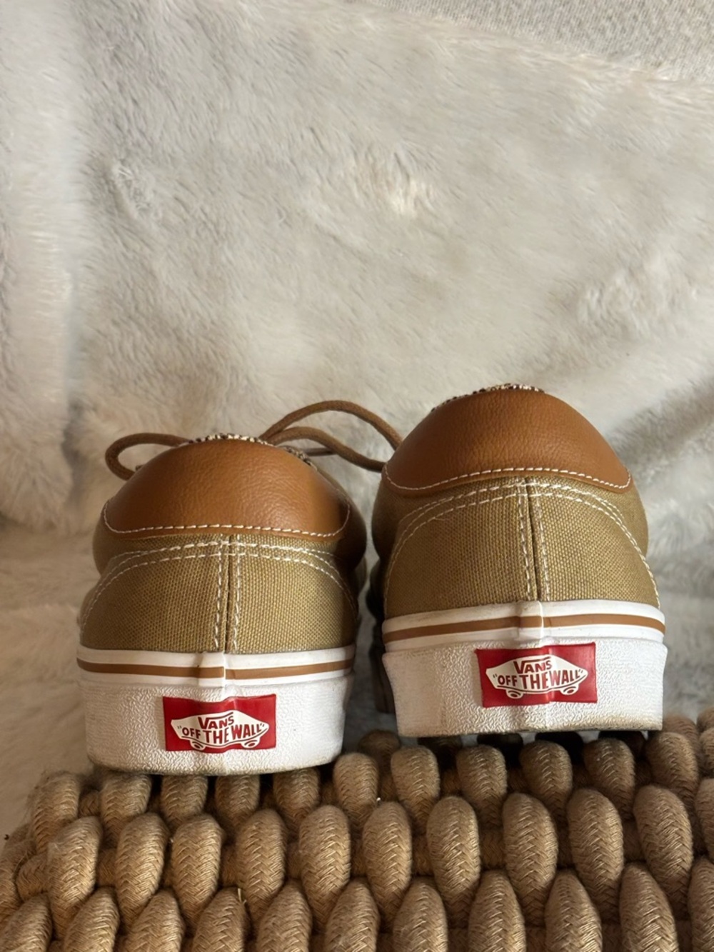 Men’s Vans Canvas Low-Top Sneakers in khaki Tan and Brown Boat Shoes Sz 11 - Picture 4 of 6